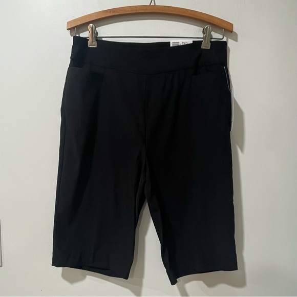 Kim Rogers Pants - NWT Kim Rogers Black Millennium Bermuda Pull On Shorts Stretch Tummy Control